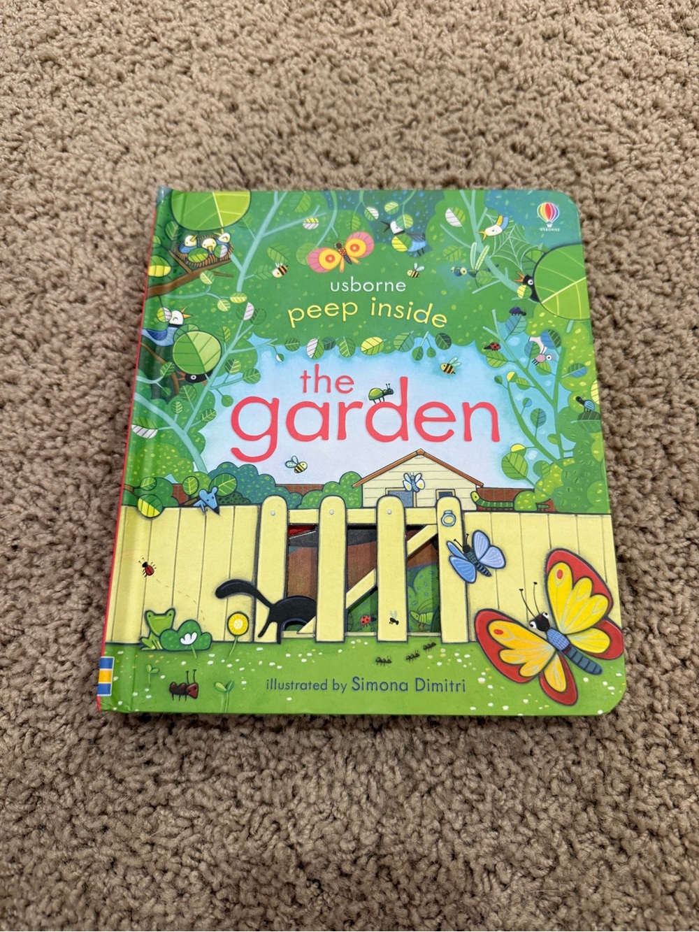 Usborne "Peep Inside the Garden" Children’s Lift-a-Flap Book